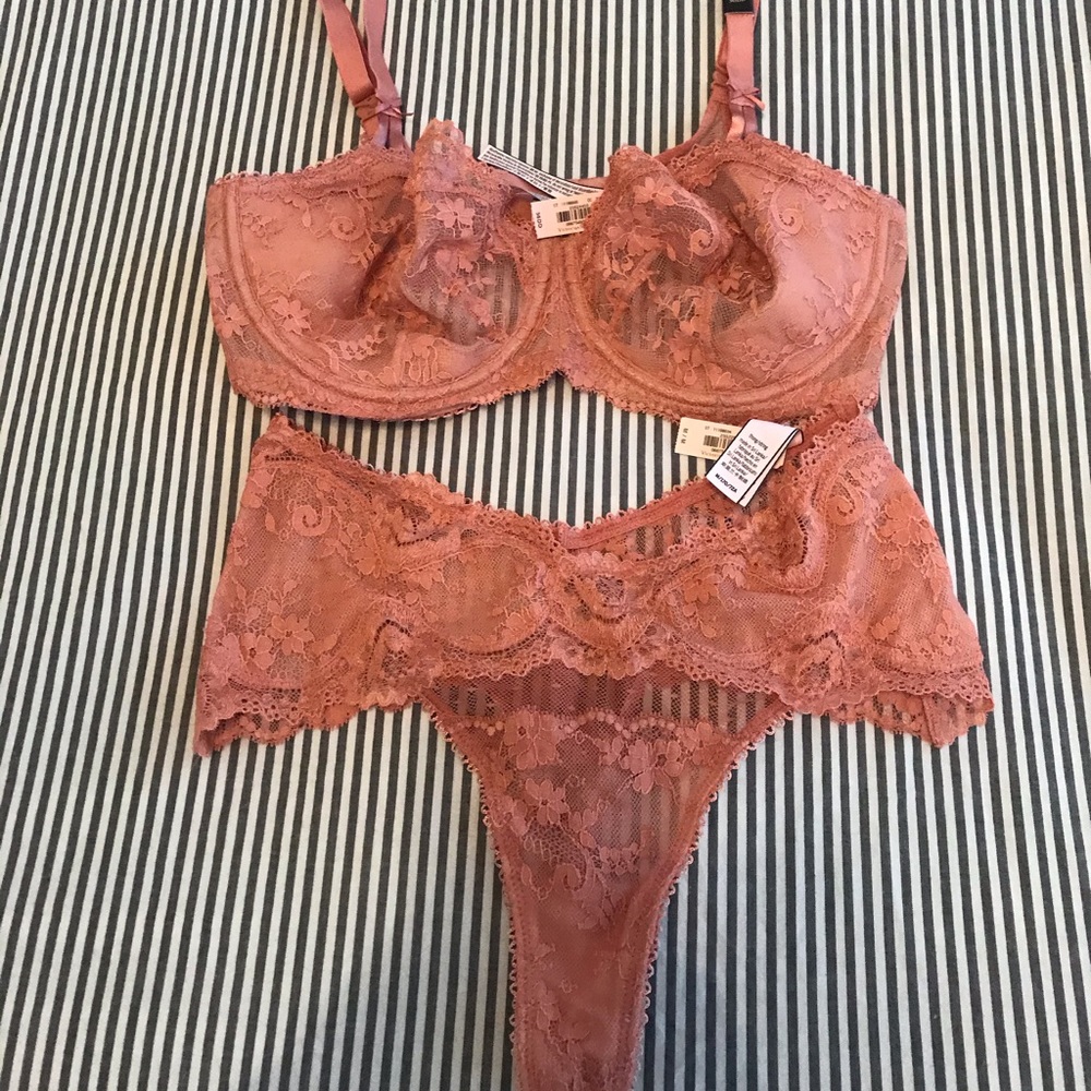 Victoria’s Secret Dream Angels 36dd M thong set